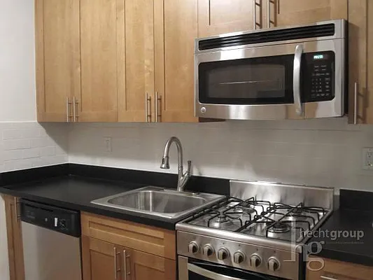 Rented by Hecht Group | media 11