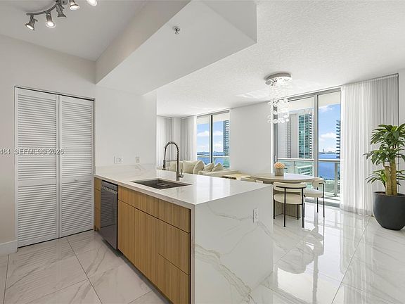3rd image of 333 NE 24th St APT 1509