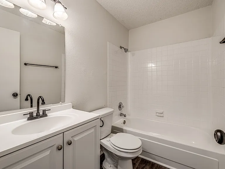 6023 NW 53rd Ter — Photo 21