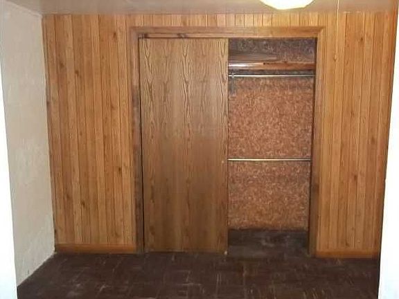 4th image of 1416 Henning Ave
