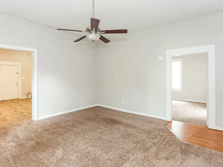 6129 Sorrell St NE — Photo 4