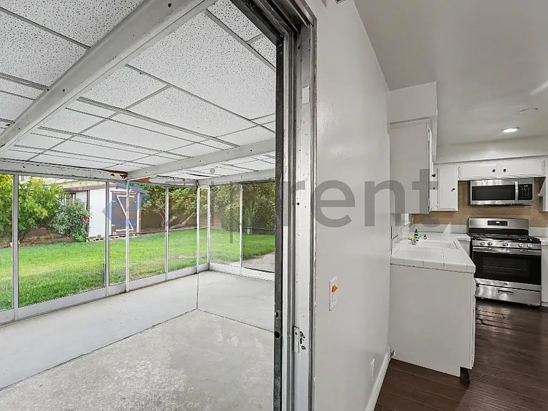 766 E Pillsbury St — Photo 21