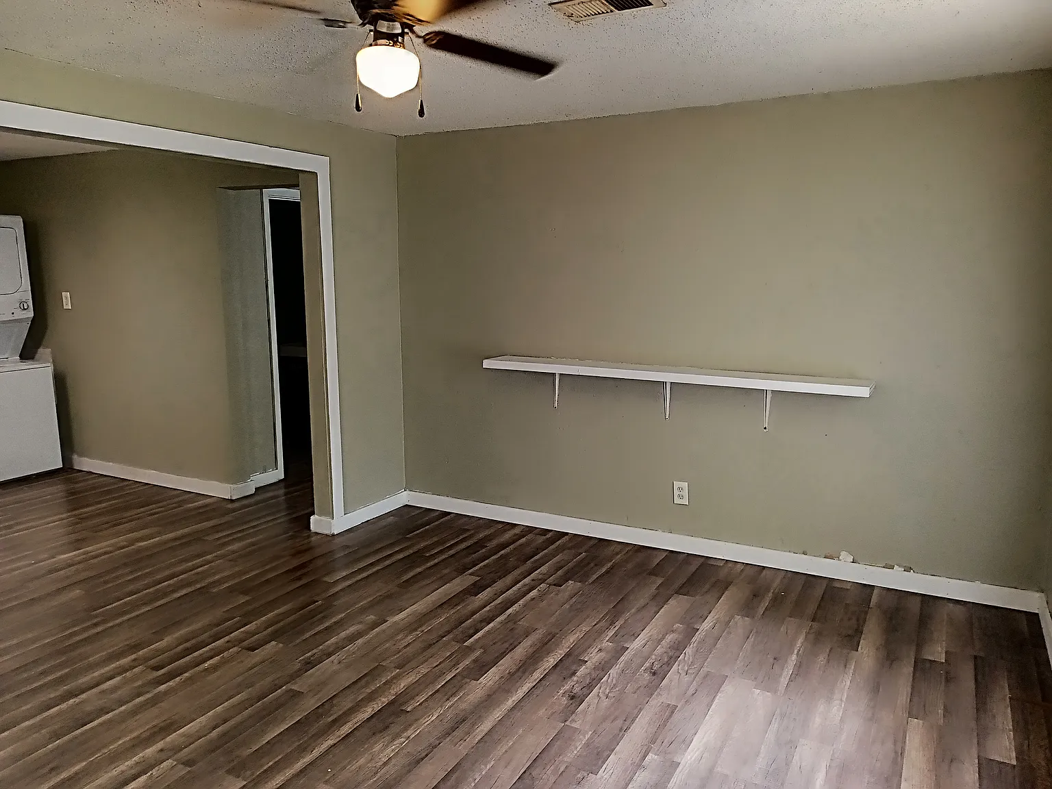 2 bed, 768 sqft, $700 — Photo 2