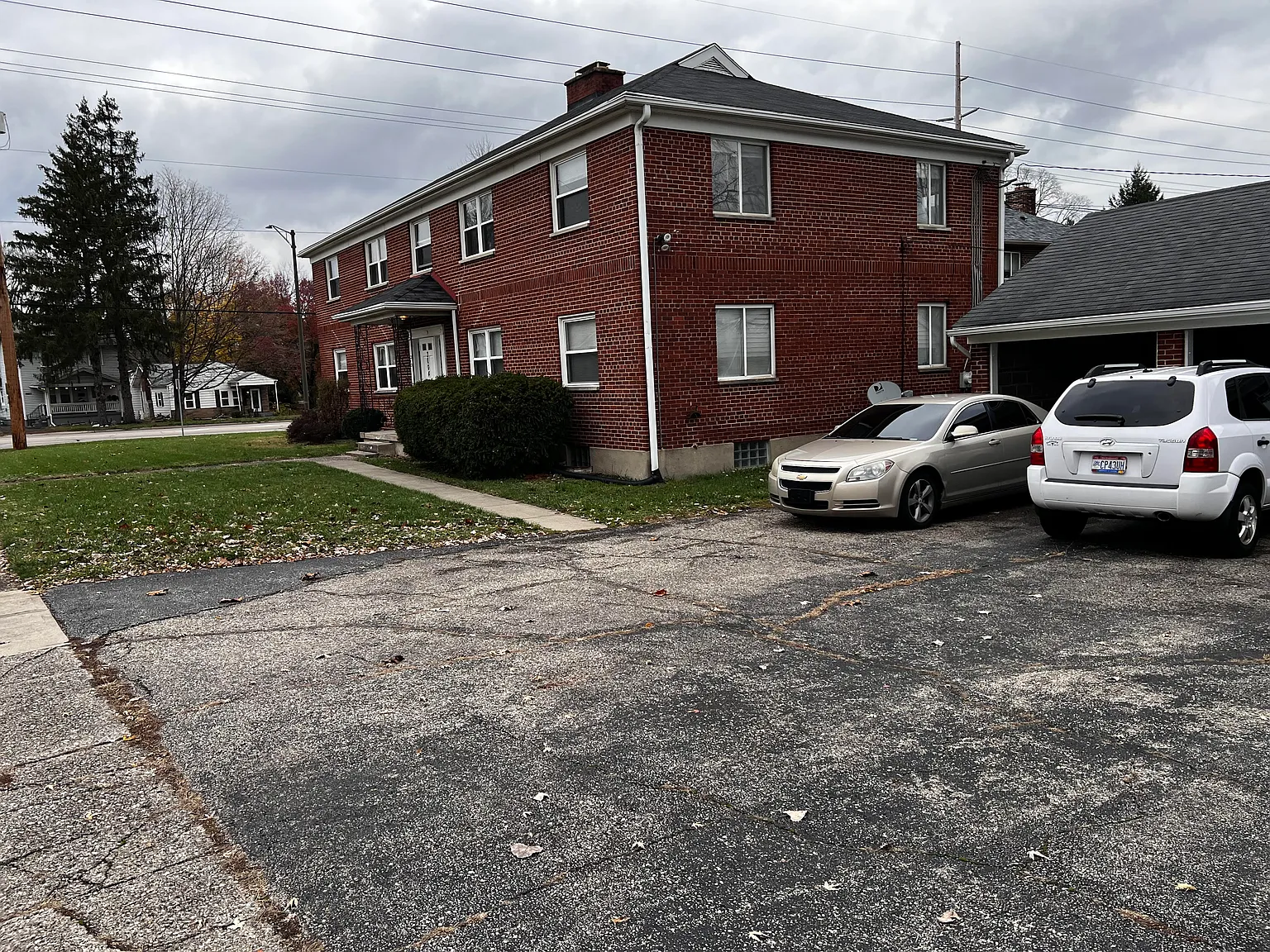 2 bed, 850 sqft, $999 — Photo 1