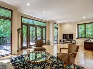 10814 Whiterim Dr, Rockville, MD 20854