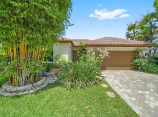 718 NW 177th Ave, Pembroke Pines, FL 33029