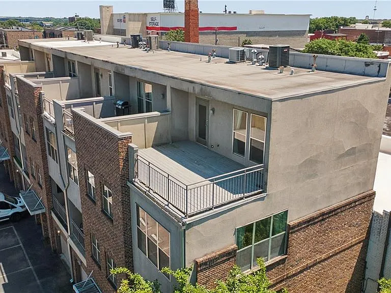 238 Walker St SW #37 — Photo 30