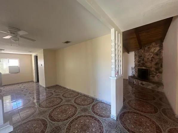 17835 Bascom St, Hesperia, CA 92345