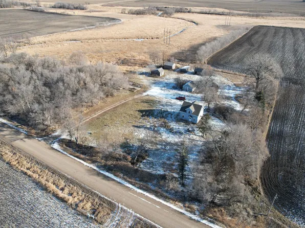 21282 530th Ave, Morris, MN 56267