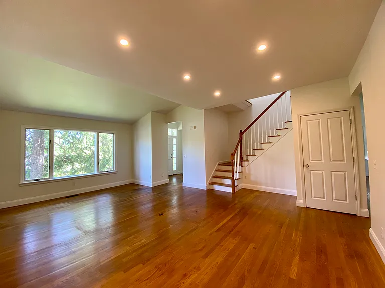 11 Michaels Ln — Photo 8