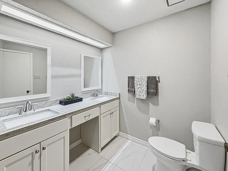 214 Samuel Blvd #1H — Photo 9