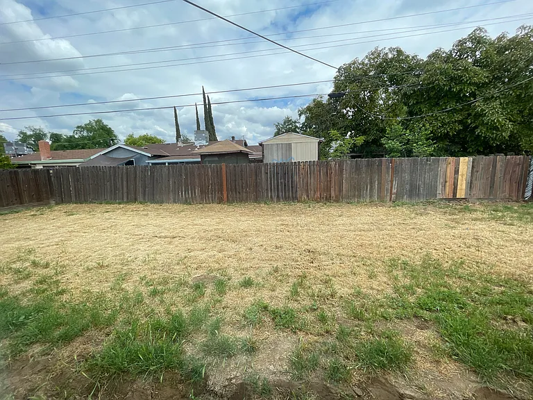 1817 S Sierra Vista Ave — Photo 8