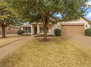 9909 Adobe Ct, Woodway, TX 76712