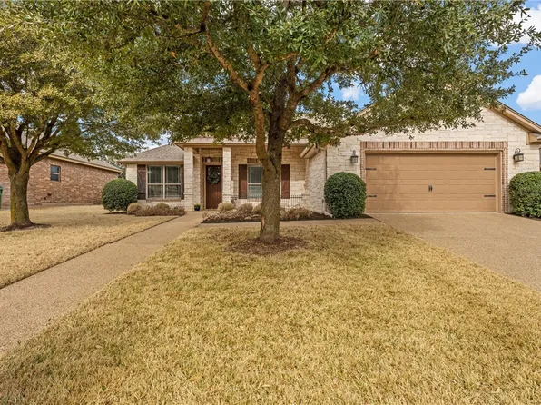 9909 Adobe Ct, Woodway, TX 76712
