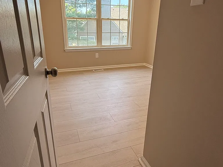 173 Queensbury Pl — Photo 11