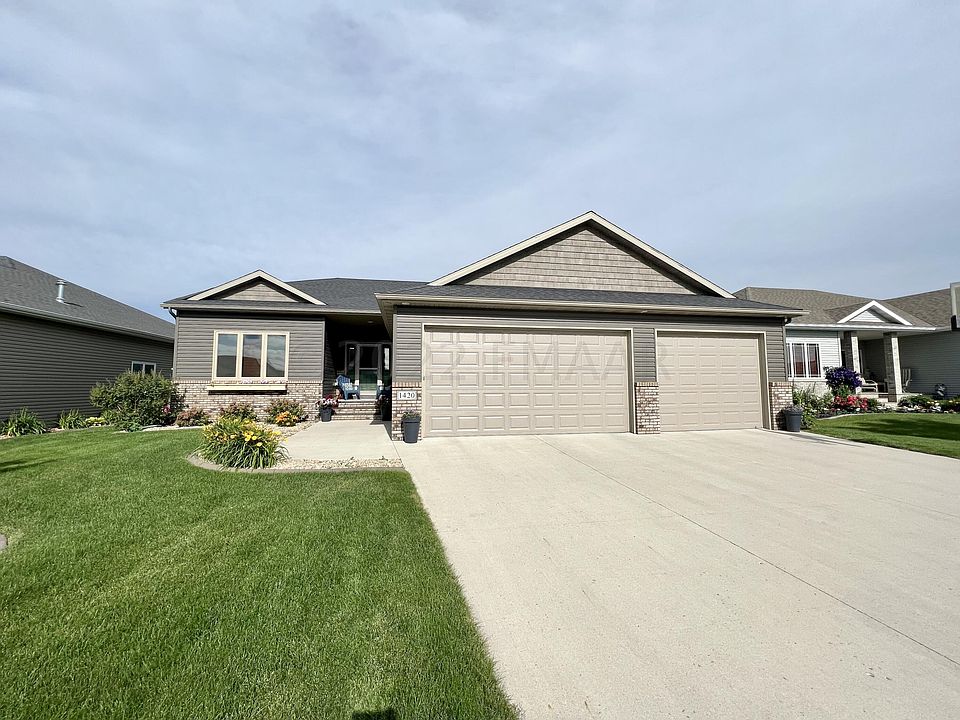 1420 36th St S, Moorhead, MN 56560 Zillow