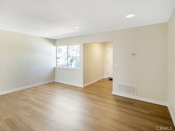4th image of 11146 Gramercy Pl