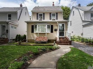 8906 241st St, Bellerose, NY 11426