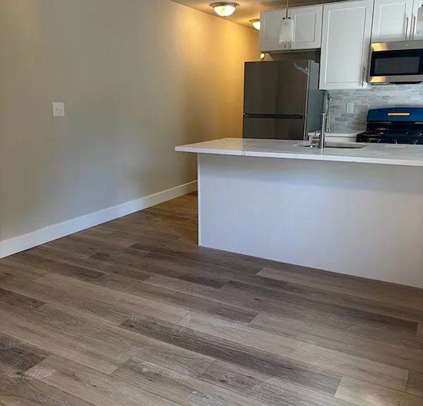 East Avenue 166 - E — Photo 3