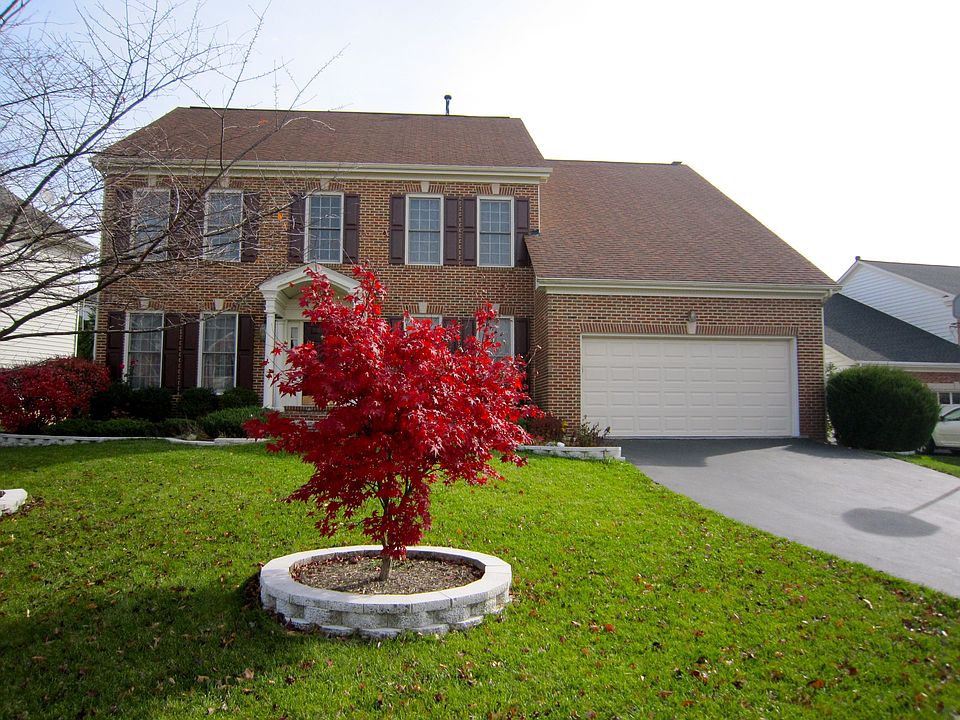 Exterior - Large Lot