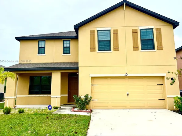 6140 NW Regent St, Port Saint Lucie, FL 34983