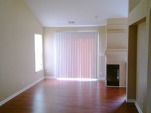 5th image of 3023 Autumn Lake Dr