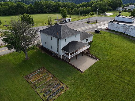 3rd image of 1142 Labelle Rd