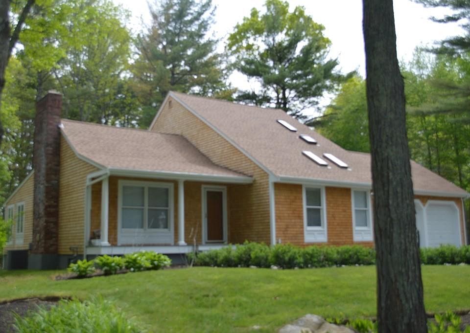1st image of 16 Sunnyrock Dr