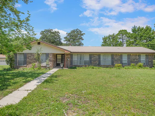 101 White Cir, Niceville, FL 32578