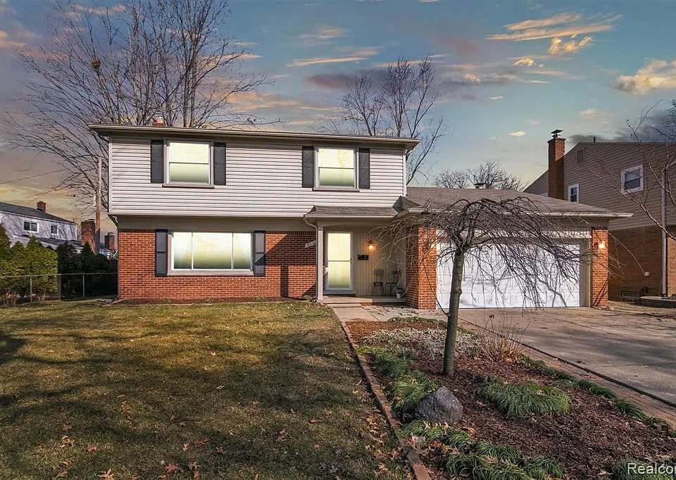 33140 Oakley St, Livonia, MI 48154 | Zillow