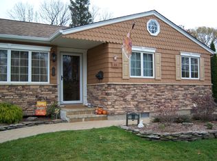 55 Pickwick Dr, Commack, NY 11725