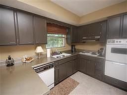 5th image of 6357 Lakeland Blvd