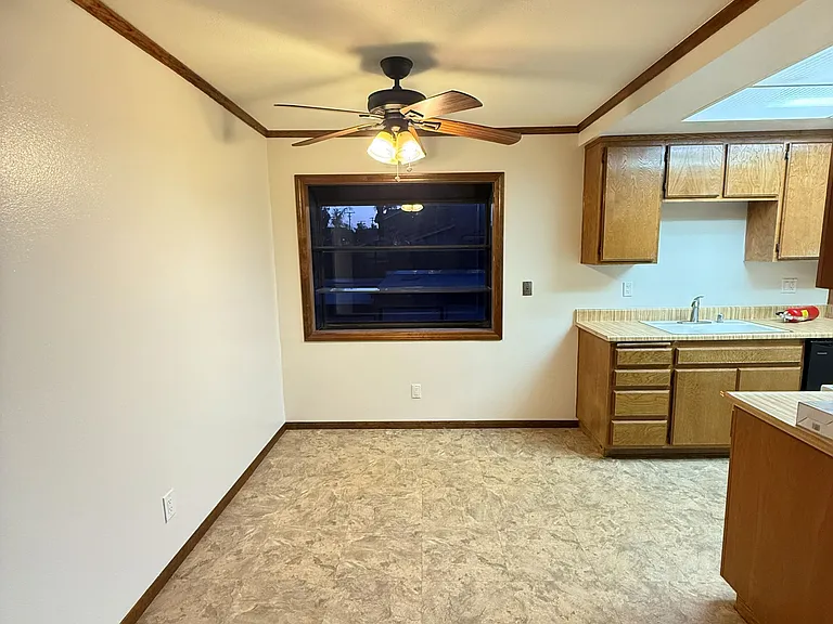 111 S Poplar Ave #45 — Photo 6