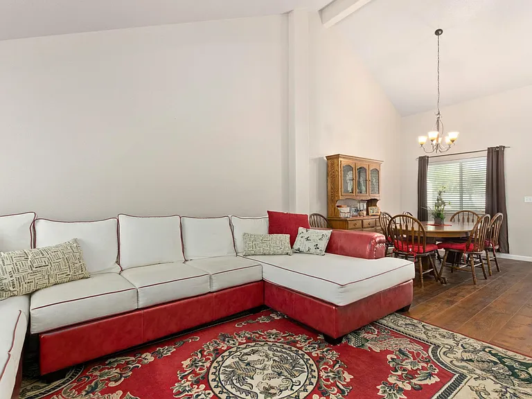 2317 Boston Way — Photo 9