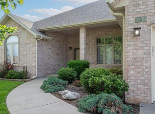 1441 Glade Ave, Springfield, MO 65802