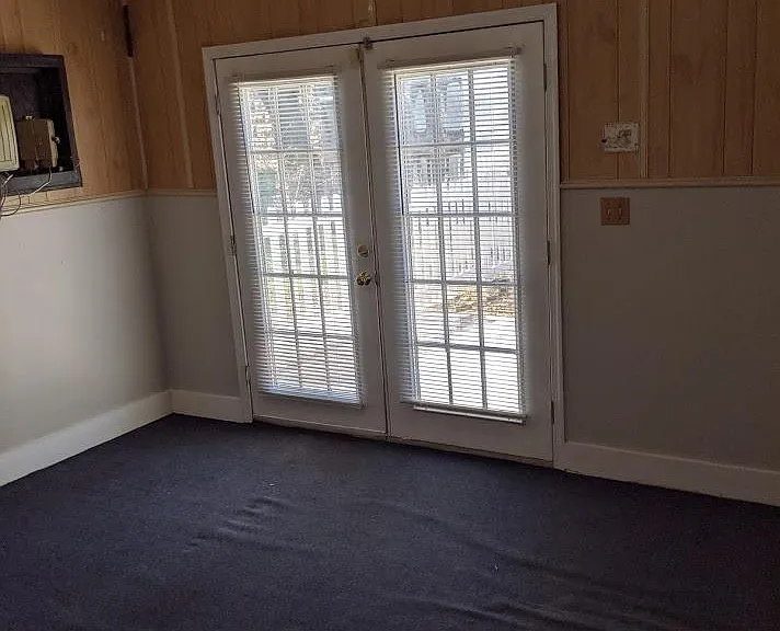 4304 Falls Rd — Photo 11