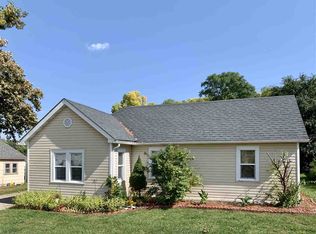 1008 S Mechanic St, Decorah, IA 52101