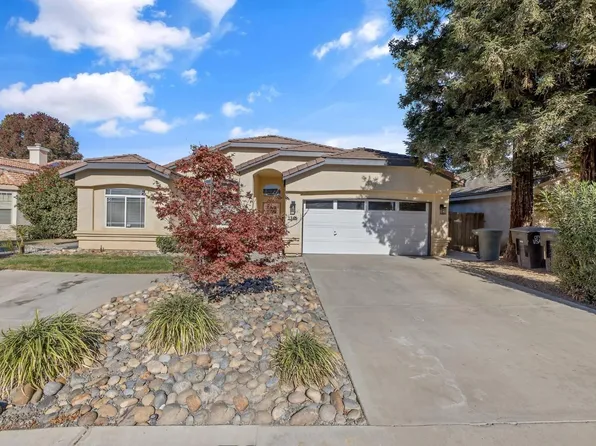 1346 E Dorothea Ave, Visalia, CA 93292
