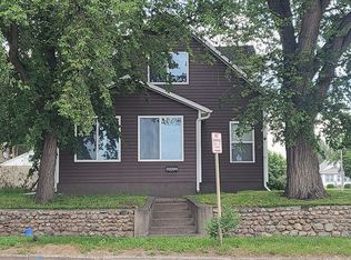 323 S 9th St, Bismarck, ND 58504