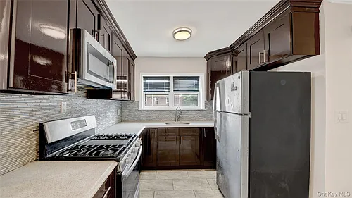 4392 Carpenter Ave #2 Photo 1