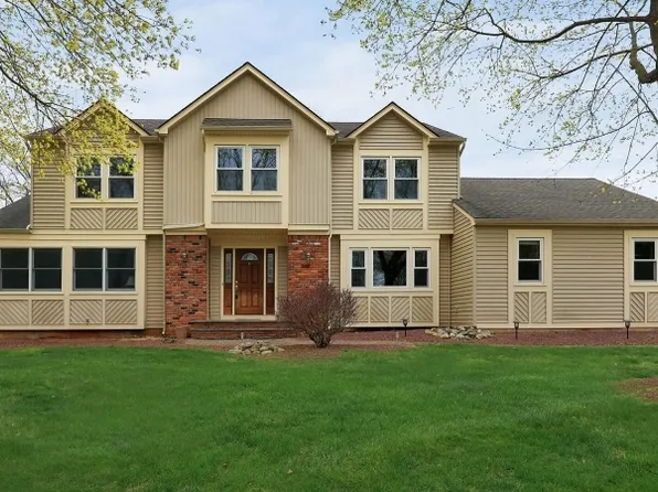11 Evergreen Ct, Hillsborough Twp., NJ 08844