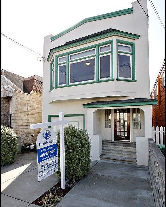 1st image of 2563 29th Ave