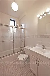 Rented by R New York