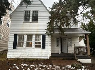 9410 Birchwood Rd, Garfield Heights, OH