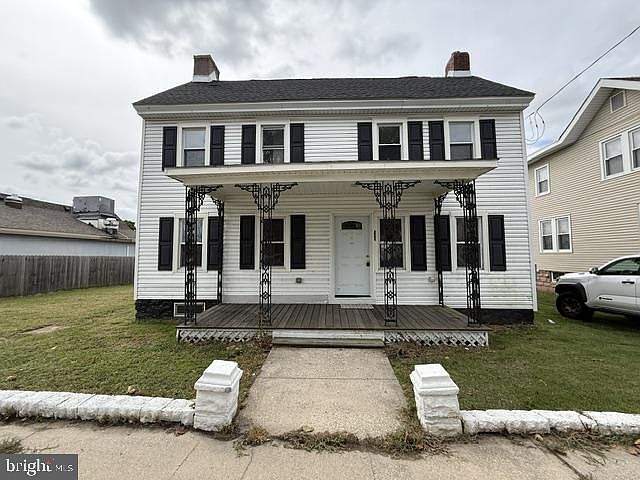 1st image of 348 Main St