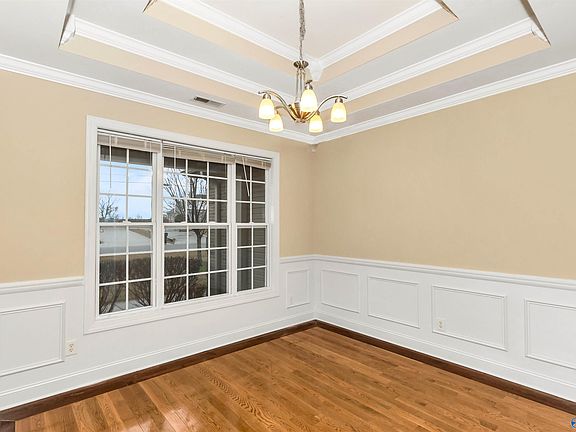 4th image of 212 Southern Wind Dr