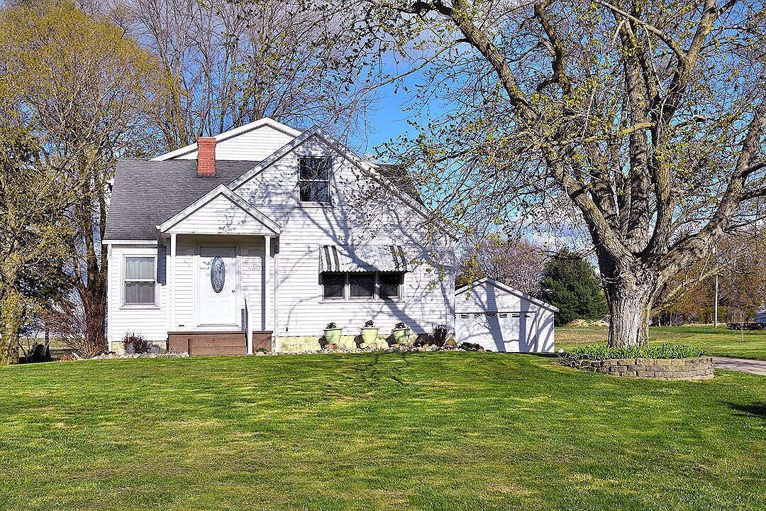 4306 Baumhoff Ave NW, Comstock Park, MI 49321 Zillow