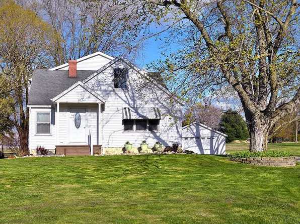 4306 Baumhoff Ave NW, Comstock Park, MI 49321