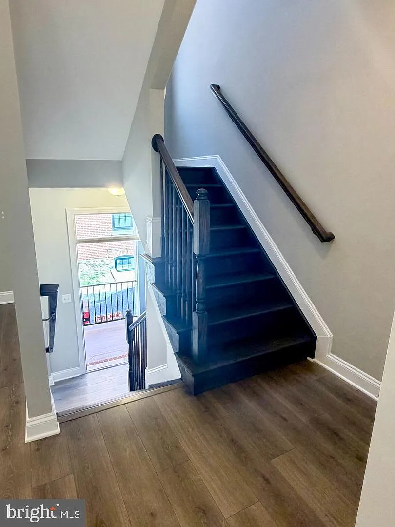 43 E Gordon St — Photo 3