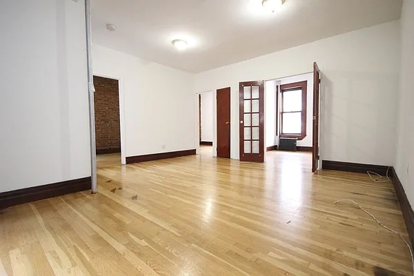 Rented by Compass | media 19